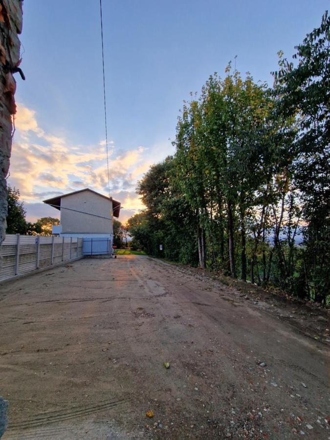 Bed and Breakfast La Tana Dei Corgi Moncrivello Экстерьер фото