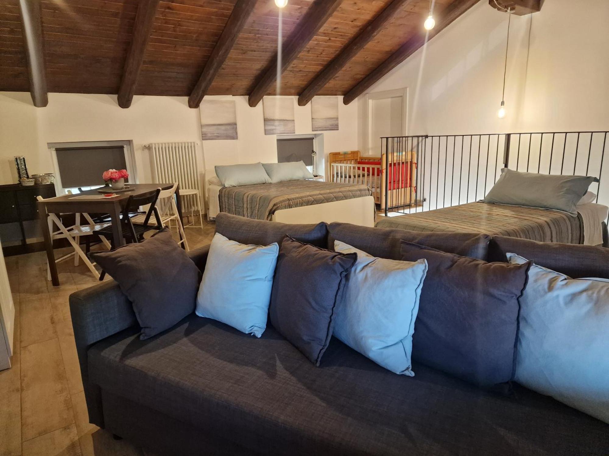 Bed and Breakfast La Tana Dei Corgi Moncrivello Экстерьер фото