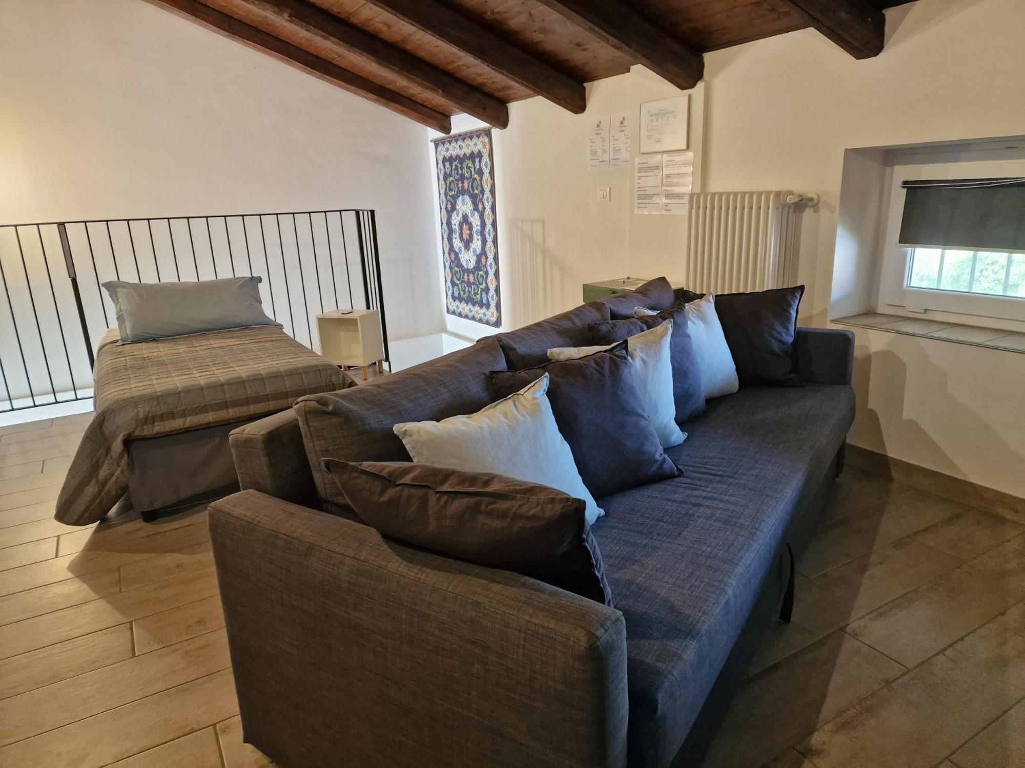 Bed and Breakfast La Tana Dei Corgi Moncrivello Экстерьер фото